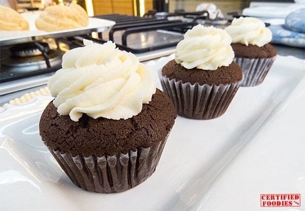 Chocolate cupcakes - yum!