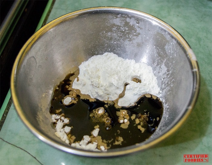 Preparing the cornstarch mixture