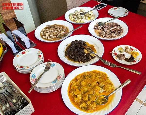 Food tasting at Aling Mely's Carinderia