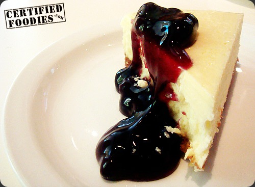 Tokyo Cafe - Bluberry Cheesecake - CertifiedFoodies.com