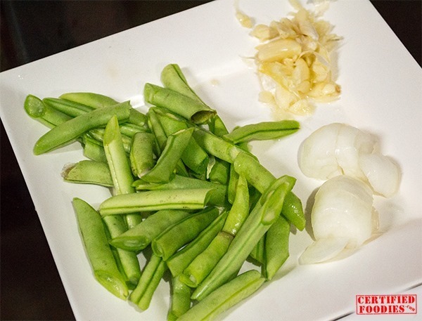 Baguio beans, onions and garlic