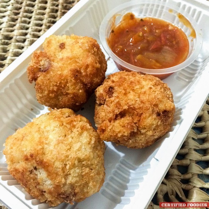 Mac and Cheese Bites with Tomato Salsa Dip from Healthy Foodie Manila