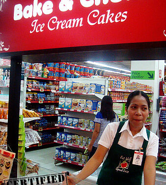 Bake & Churn Ice Cream Cakes : My New Favorite!